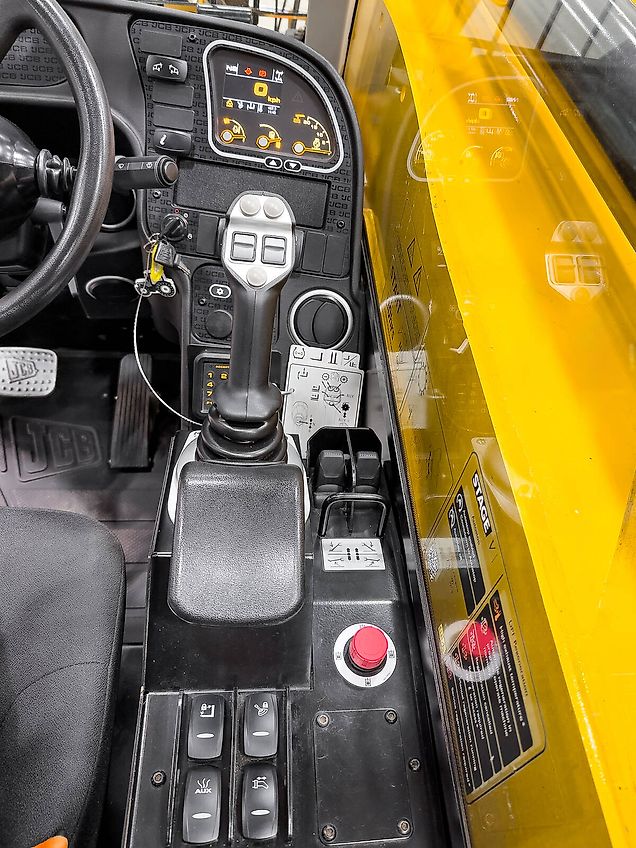 JCB 540-170 Sway 17 m lifting height, 4.000 kg capacity, Joystick, air conditioner, pallet forks, Sway, hydraulic fork positioner