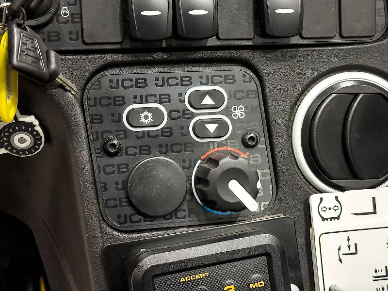 JCB 540-170 Sway 17 m lifting height, 4.000 kg capacity, Joystick, air conditioner, pallet forks, Sway, hydraulic fork positioner