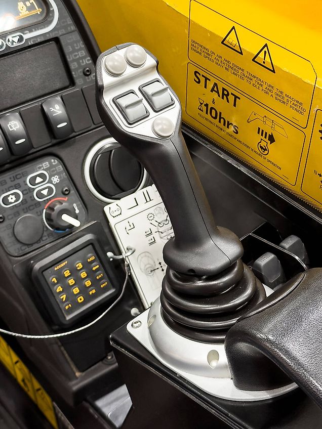 JCB 540-170 Sway 17 m lifting height, 4.000 kg capacity, Joystick, air conditioner, pallet forks, Sway, hydraulic fork positioner