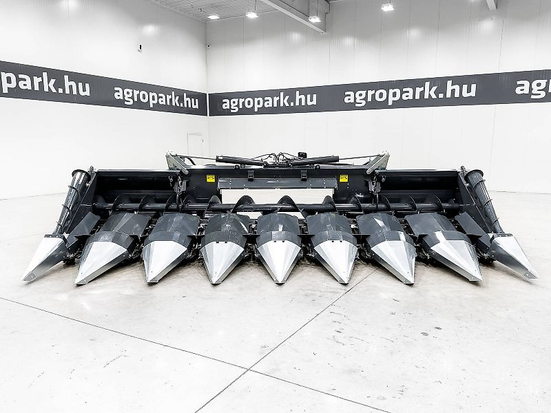 Tecnomais TMRP4 8R-F 8 row (75 cm), foldable corn header, for Case IH and New Holland combines