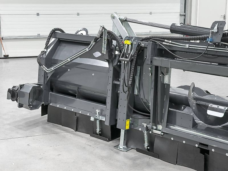 Tecnomais TMRP4 8R-F 8 row (75 cm), foldable corn header, for Case IH and New Holland combines