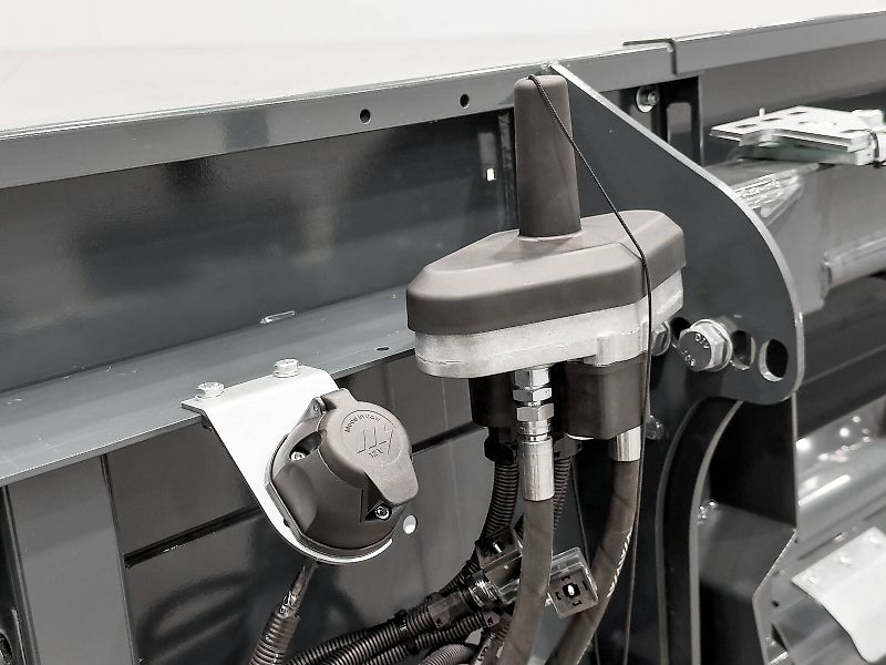 Tecnomais TM3 6R 6 row (75 cm), rigid corn header for Claas Tucano and Lexion combines, with chopper and stalk crushers