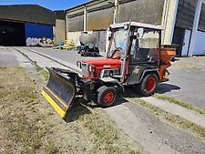 HAKO/ HAKOTRAC 2750 Powershift mit Streuer und Schneeschibeschild 2750 Powershift