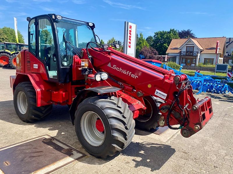 Schäffer 9530 T, Teleskop, Zentralschmierung, Bereifung neu