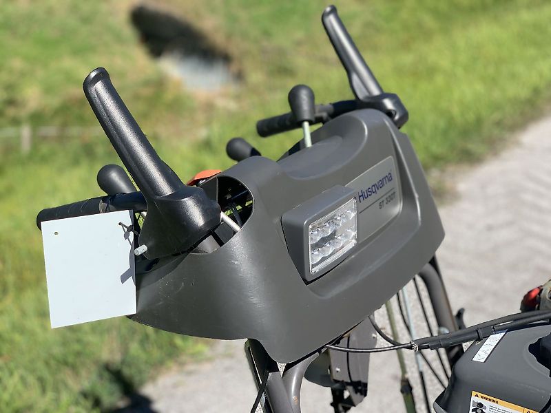 Husqvarna Schneefräse ST 330