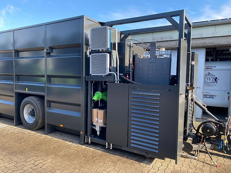 Verschlauchungstechnik Dieselmotor Pumpstation Gülleverschlauchung Güllepumpe Verschlauchung Kreiselpumpe Cornell