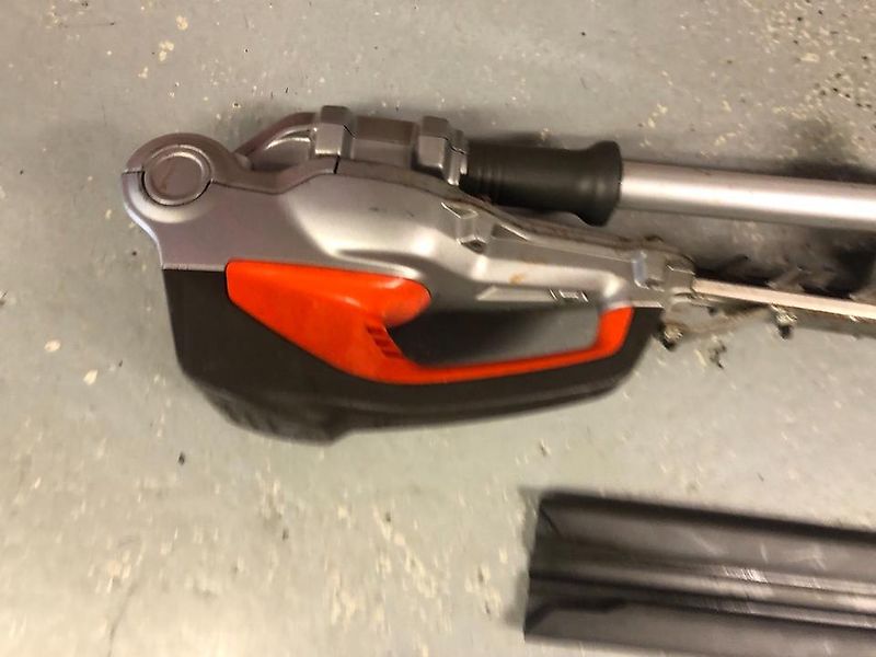 Husqvarna 520iHE3 Akku Stabheckenschere