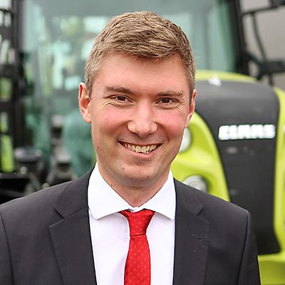 kapcsolattartó Úr Henrik Martens