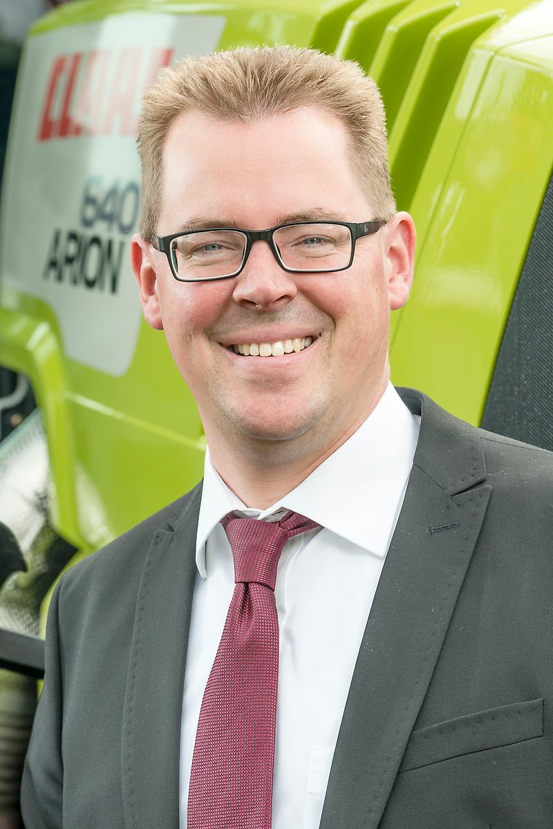 kapcsolattartó Úr Uwe Wilkens