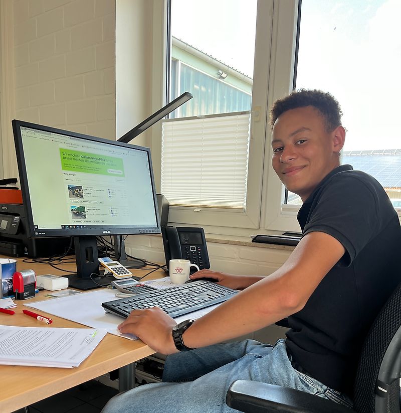 kapcsolattartó Úr Alexander Petersen