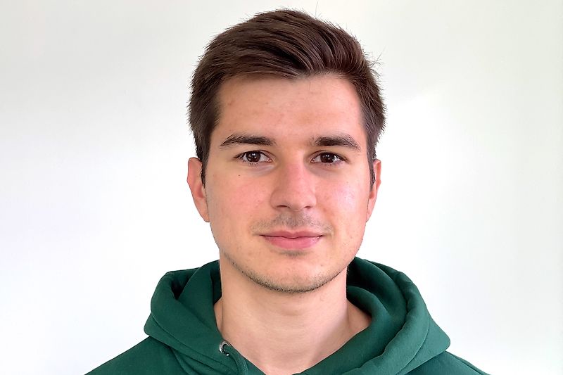 kapcsolattartó Úr Emil Munteanu