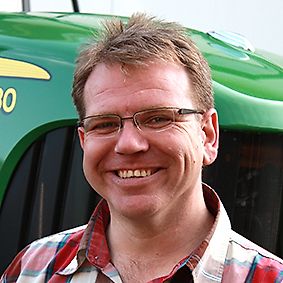 kapcsolattartó Úr Axel Freese