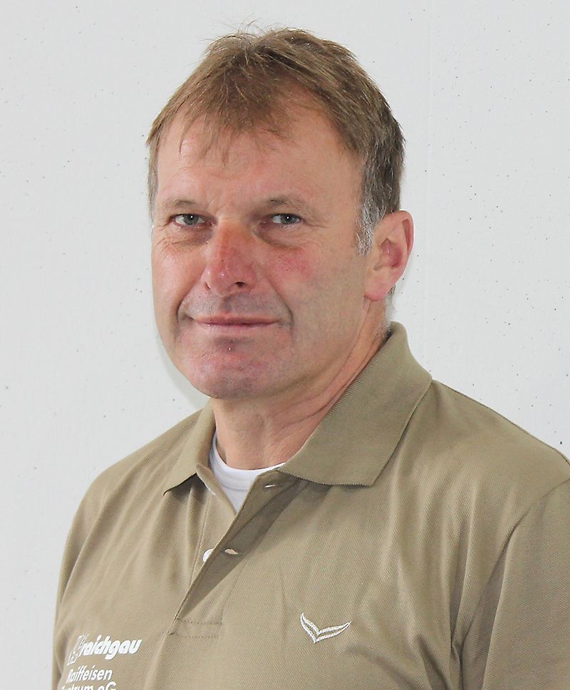 kapcsolattartó Úr Dieter Maier