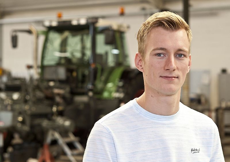 kapcsolattartó Úr Wessel Hoftijzer