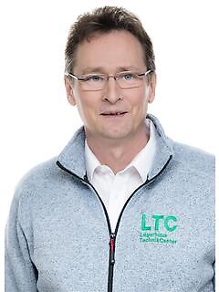 kapcsolattartó Úr Erich Kurzreiter